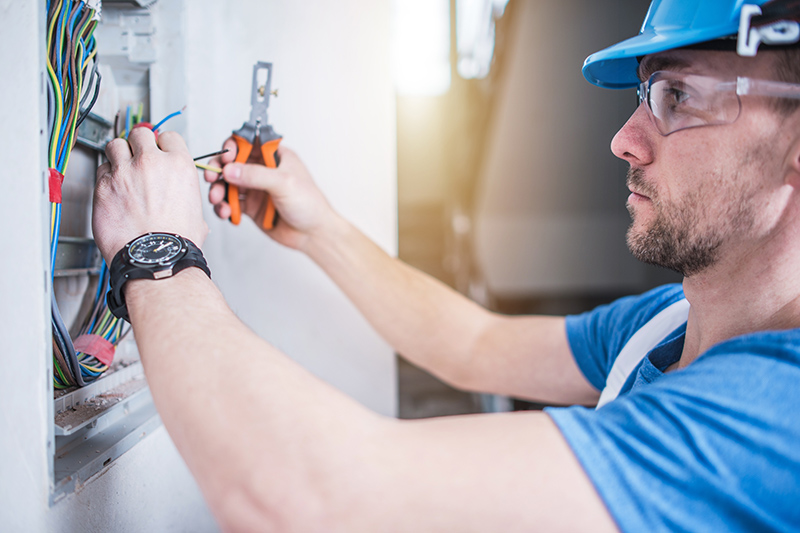 Electrician Qualifications in Basingstoke Hampshire
